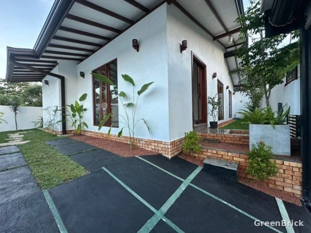 House in Matara - 102/NO, Borolla road, Kamburugamuwa, Matara