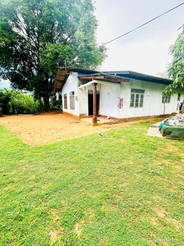 House in Ratnapura - Pallebedda, Ratnapura