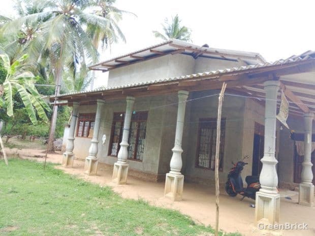 House in Monaragala - Udarawa Para, Monaragala
