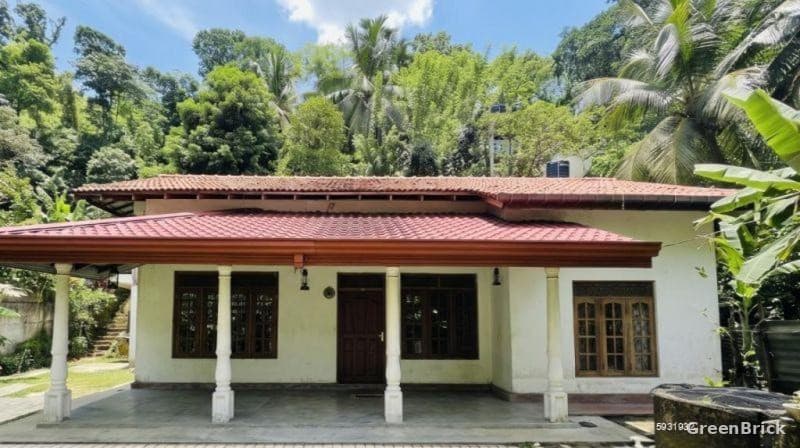 House in Kegalle - Kegalle