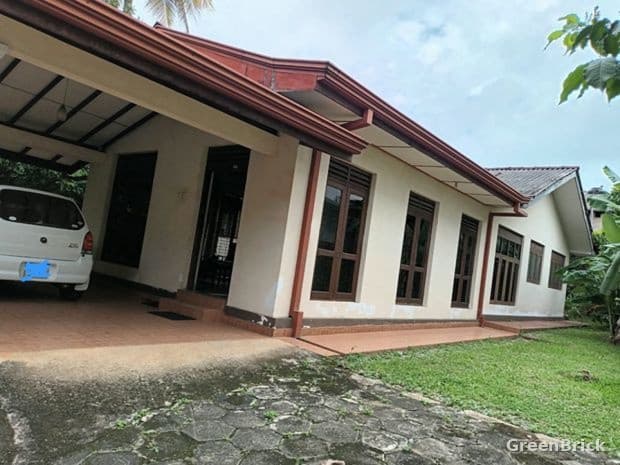 House in Kurunegala - Kurunegala