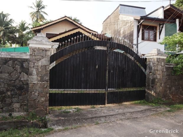 House in Kurunegala - Kurunegala