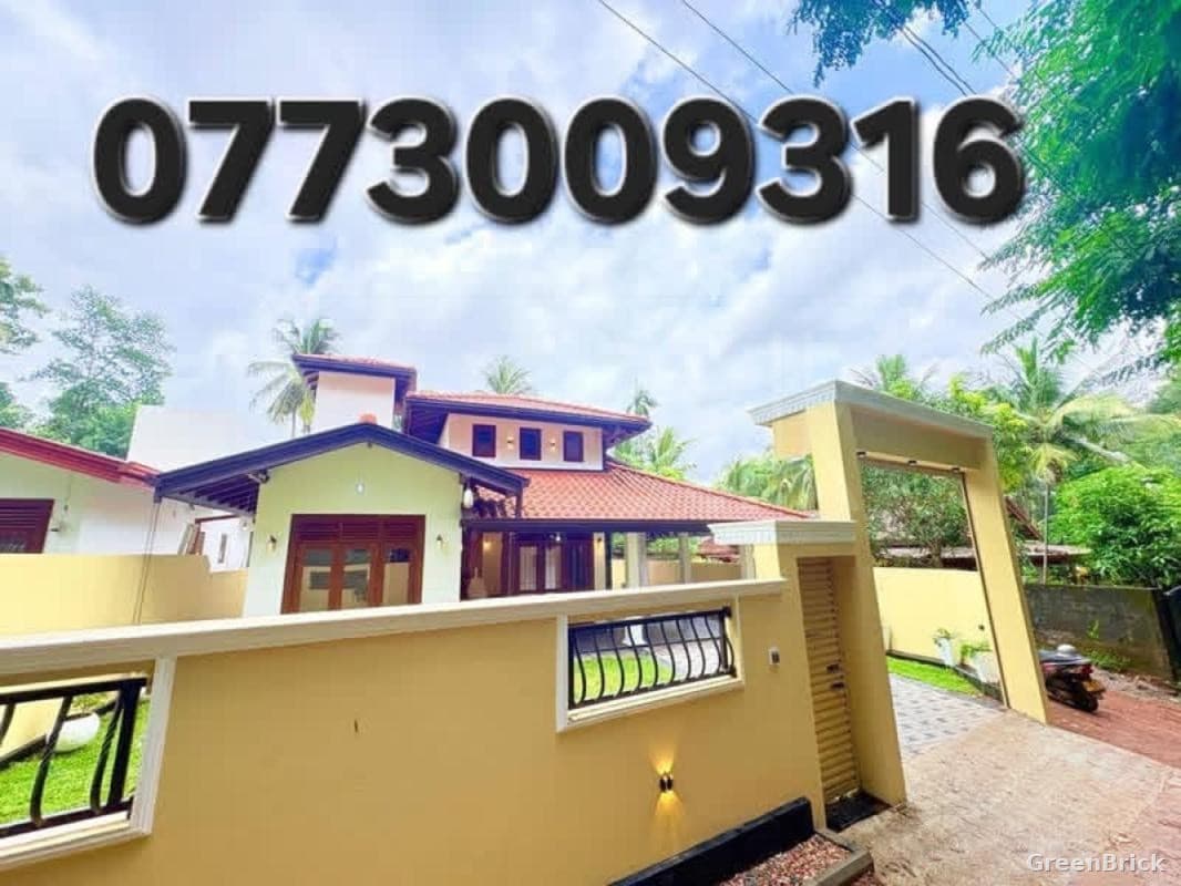 House in Gampaha - Gampaha, Gampaha