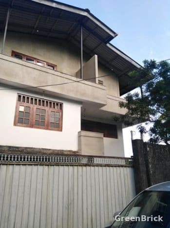 House in Gampaha - Thihariya