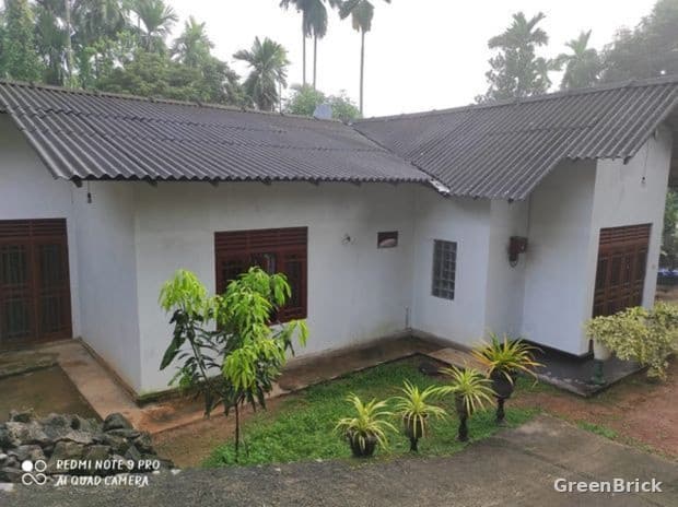 House in Gampaha - Delgoda, Gampaha