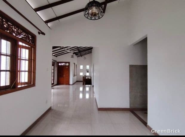 House in Gampaha - Balummahara Gampaha