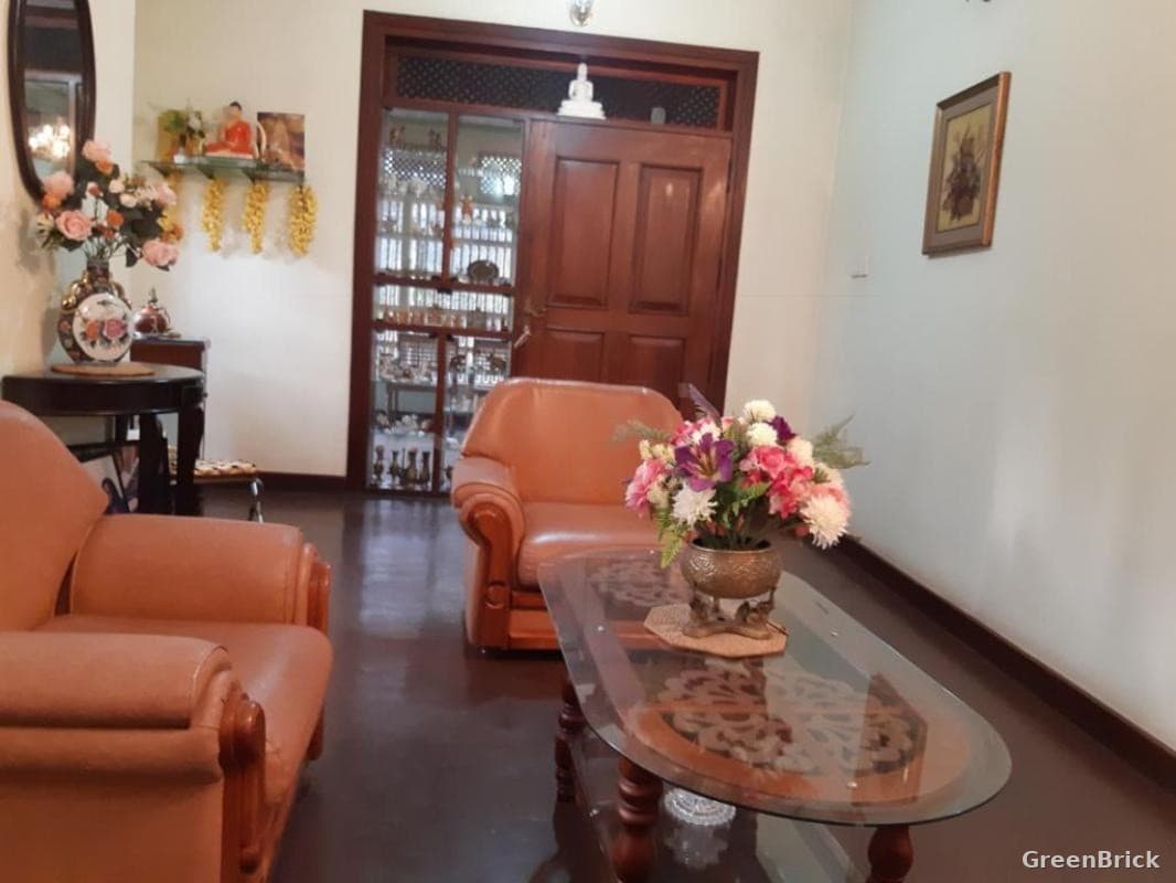 House in Gampaha - Gampaha, Gampaha